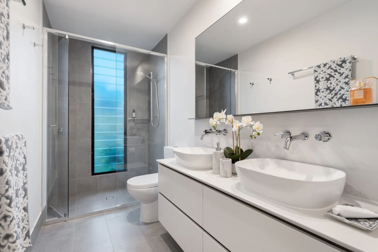 Modern bathroom design inspiration